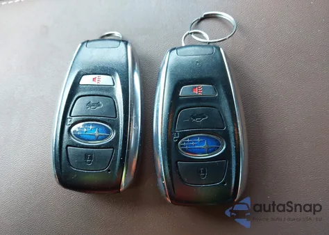 2019 Subaru Forester Touring z USA, uszkodzony, nr VIN JF2SKAWC4KH593765